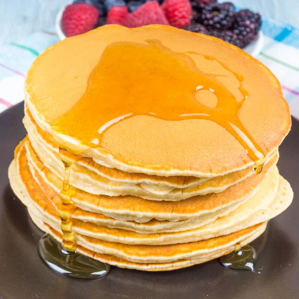 Stack Pancakes Berries Maple Syrup Close Dark Plate — Stock Photo, Image