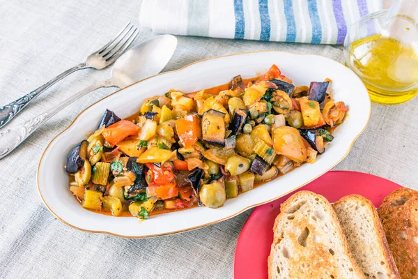 Bucătărie Italiană Caponata Farfurie Fundal Rustic — Fotografie, imagine de stoc