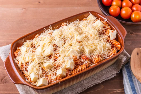 Cooking Baked Pasta Fusilli Mozzarella Tomato Pan Baking — Stock Photo, Image