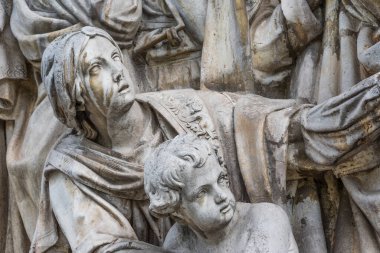 Rusya, Moskova, Donskoy Manastırı 'nın Necropolis' i 18 Mayıs 2018 - Detaylı yardım, David 'in muzaffer Goliath buluşması, 1849, heykeltıraş A. V. Loganovsky, eski Kurtarıcı İsa Katedrali' nin süslemelerinden geriye kalanlar