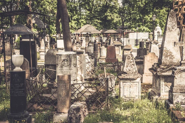 Rusia Moscú Necrópolis Del Monasterio Donskoy Mayo 2018 Antiguo Cementerio —  Fotos de Stock