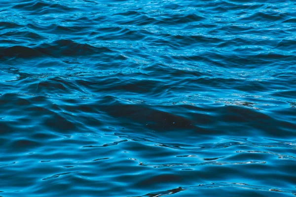 Textura Borrosa Agua Mar Con Pequeñas Olas — Foto de Stock
