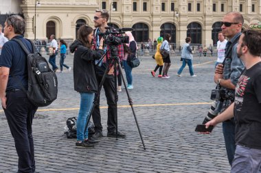 Rusya, Moskova, 10 Temmuz 2018 - Kanıtlanmış FIFA Dünya Kupası sırasında Moskova 'daki bir sahnenin gazetecileri