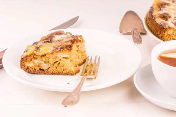 Piece French Apple Cake Plate Cup Tea Apples Light Wooden — Stock Photo, Image