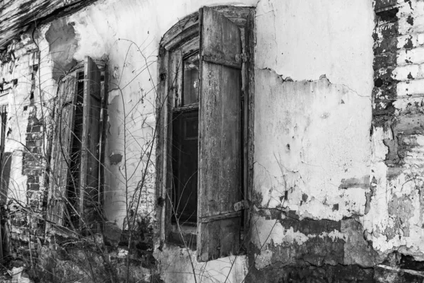 Altes Verlassenes Haus Der Stadt — Stockfoto