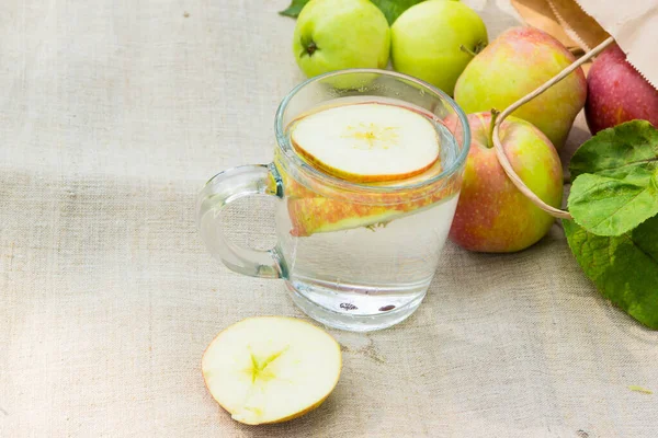 Desintoxicación Manzana Sobre Fondo Rústico Manzanas Frescas — Foto de Stock