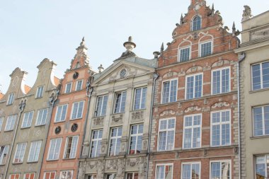 büyük eski güzel şehir Gdansk ve Baltık Denizi üzerinde bağlantı noktası t