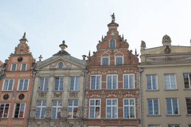 büyük eski güzel şehir Gdansk ve Baltık Denizi üzerinde bağlantı noktası t