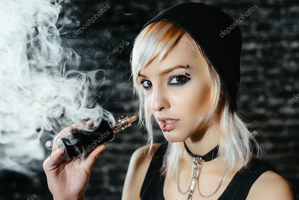 Hot sexy goth girl
