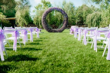 Düğün için kemer.