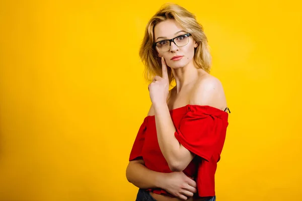 Emotional Girl Posing Yellow Background Blonde Red Top Young Woman — Stock Photo, Image