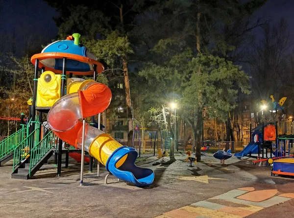 Parque Infantil Calle Desierta Luz Linternas — Foto de Stock