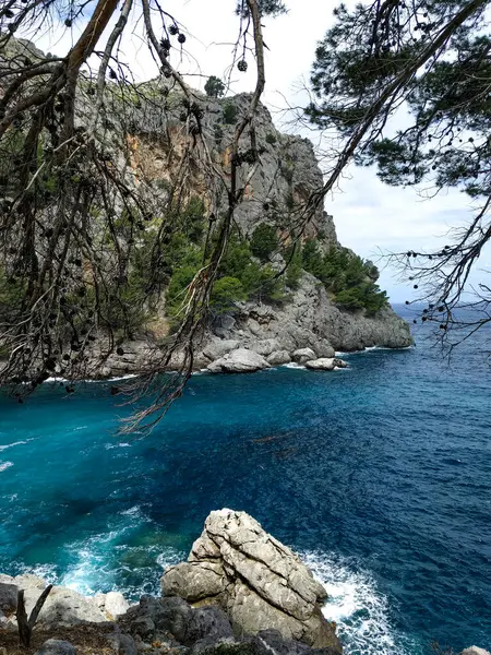 Ongelooflijke Blauwe Zee Het Eiland Mallorca Zeegezicht Met Kliffen Omringende — Stockfoto