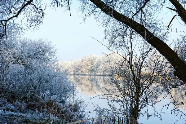 Rym frost krajobraz rzeki Havel (Brandenburgia - Niemcy) — Zdjęcie stockowe