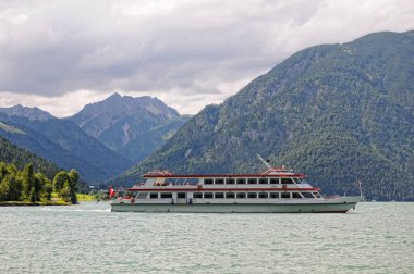 Avusturya'da tirol gölde Achensee.