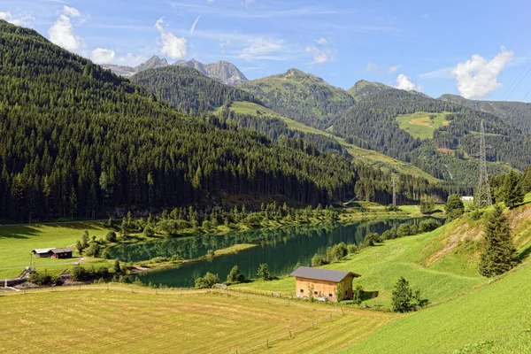 Panoramiczny widok na dolinę zillertal w gerlos road — Zdjęcie stockowe