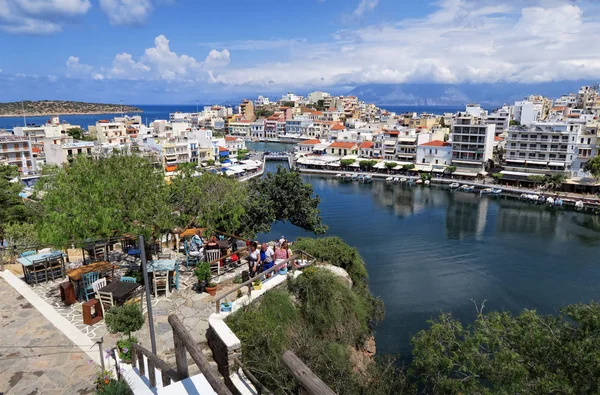 Stadsgezicht van Agios Nikolaos (Kreta Griekenland). — Stockfoto