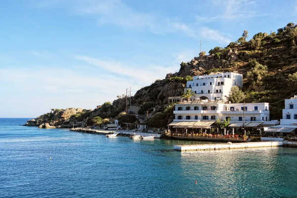 Vesnici Loutro na jižním pobřeží ostrova Kréta, Řecko. — Stock fotografie