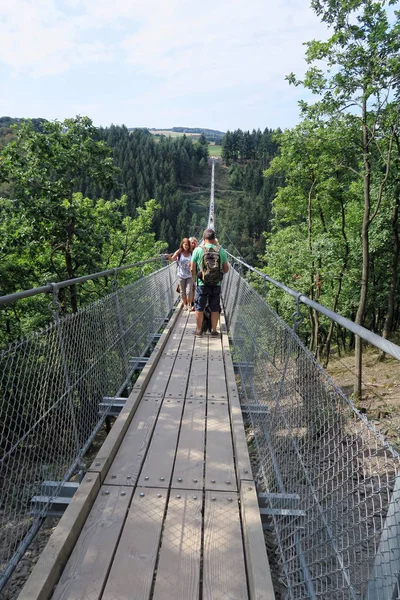 Semplice ponte sospeso Geierlay — Foto Stock