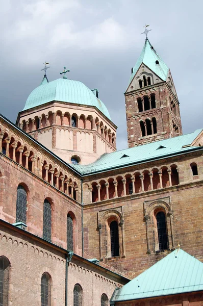 Catedral de Speyer con su torre. edificio de piedra arenisca. (Alemania) ) —  Fotos de Stock