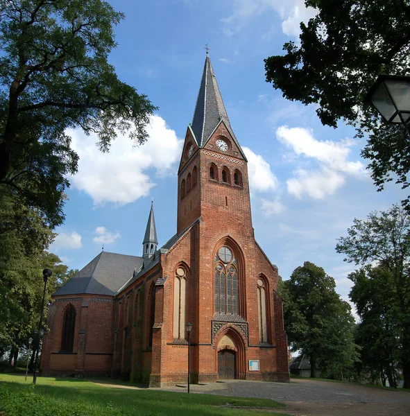 Abadía de Malchow en un parque (Alemania ) — Foto de Stock