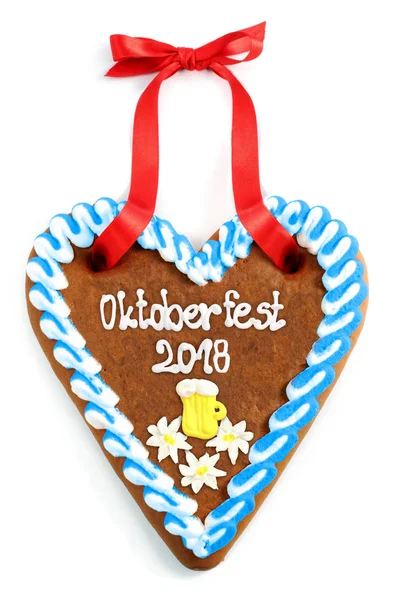 Oktoberfest 2018 Cuore di pan di zenzero con backgroun isolato bianco — Foto Stock