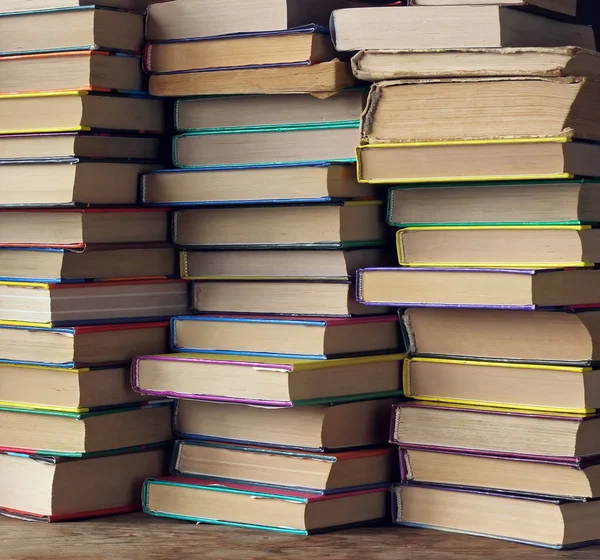 Contexto dos livros. De volta à escola. Biblioteca . — Fotografia de Stock