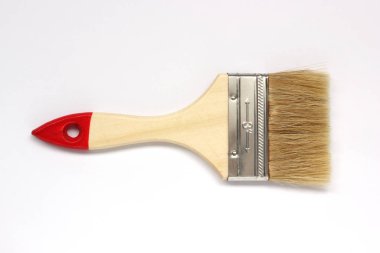 Beyaz arkaplanda resim yapmak için düz fırça