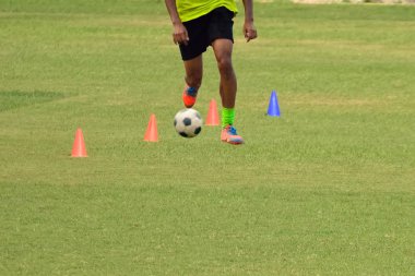 top sürme oyuncusu.