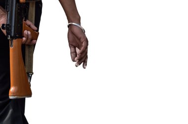 Güvenlik görevlisi Ak-47