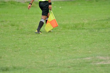 Futbol yardımcı hakem