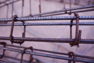 Tel ile oncrete barlar