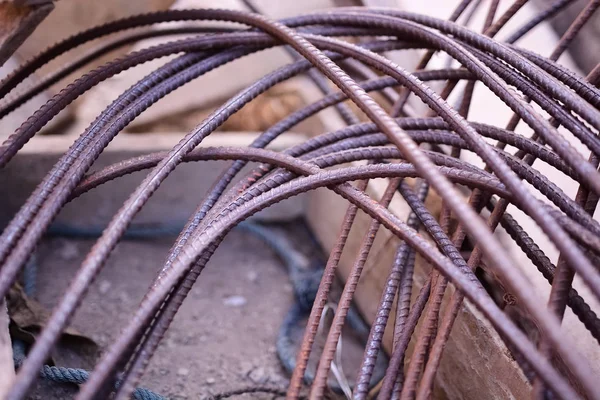 İnşaat alanında demir çubuk