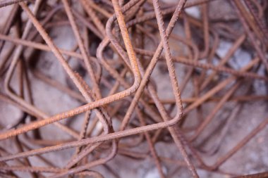 paslı demir çubuklar 