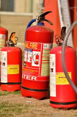 Güvenlik için yangın söndürücüler