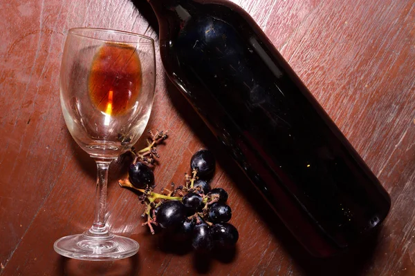 Copo Vinho Mesa Madeira — Fotografia de Stock