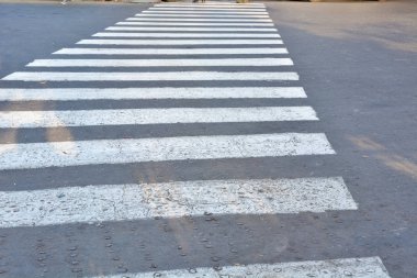 Yol boş zebra geçiş işareti 