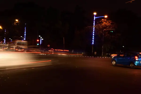 Long exposure of car — Stock Photo, Image