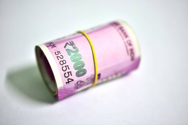 Hint 2000 Rs para birimi 