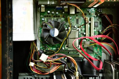 Karmaşık devre kartı bilgisayarın. Devre elemanları.