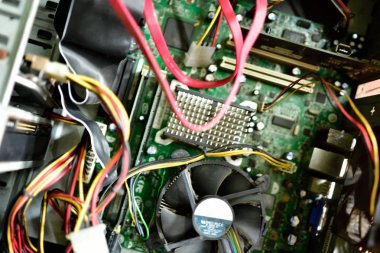 Karmaşık devre kartı bilgisayarın. Devre elemanları.