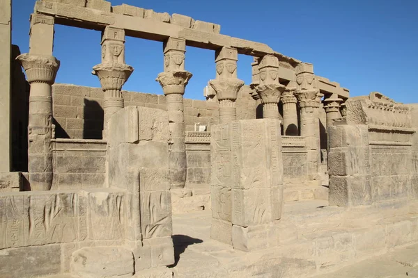 菲莱神庙废墟 — 图库照片