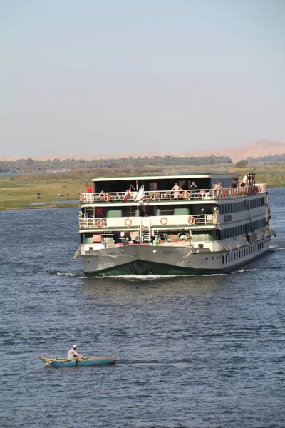 Barco de crucero del Nilo — Foto de Stock