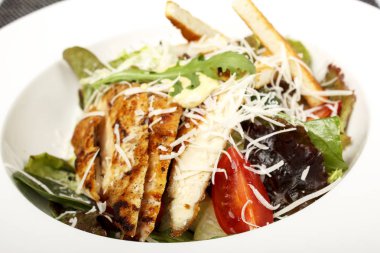 Sezar salatası ev yapımı