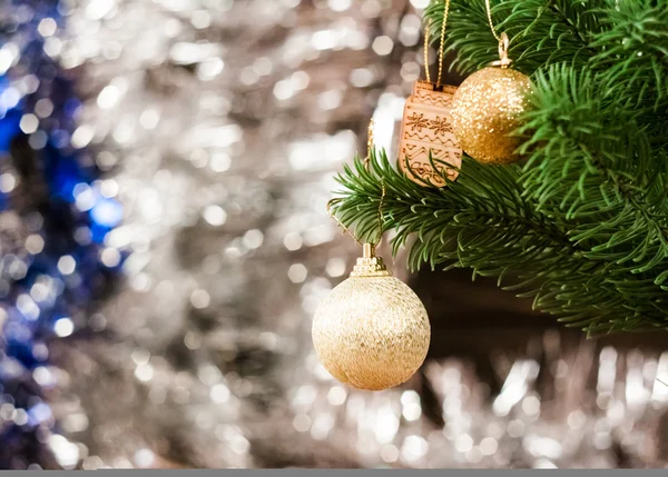 Brinquedo de Natal na árvore de Natal. — Fotografia de Stock