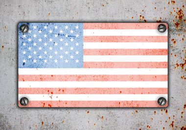 Metal plaka üzerindeki Amerikan bayrağı duvara vidalar vidalı