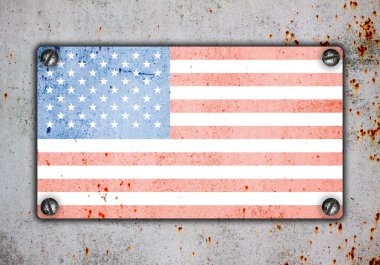 Metal plaka üzerindeki Amerikan bayrağı duvara vidalar vidalı