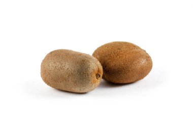 Beyaz arka plan üzerinde izole olgunlaşmış taze kivi