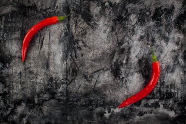 Arka plan taze biber grunge üzerinde çizik. 