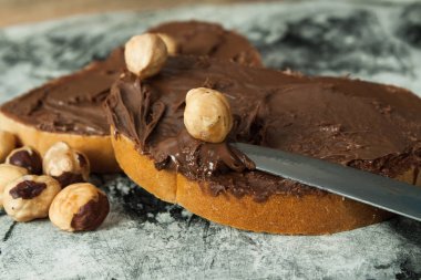 Çikolatalı fıstık ezmesi 